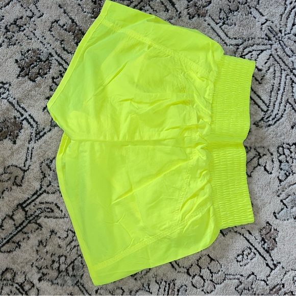 Zenana Windbreaker Smocked Waistband Running Shorts Neon Lime - Picture 2 of 4
